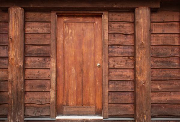 Log Cabin Siding Installation in Madison